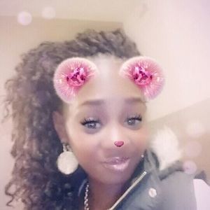 Meet your Posher, Crystal